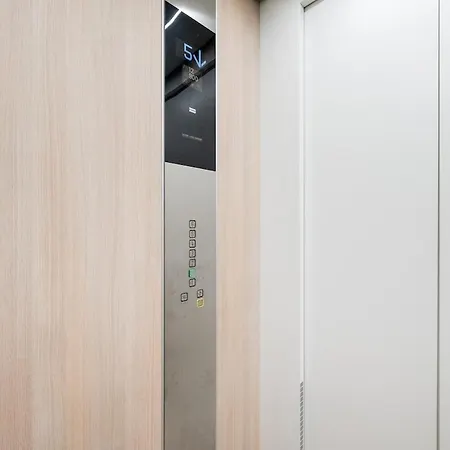Appartement Top-floor 1br - Parking Garage - Breakfast Station *