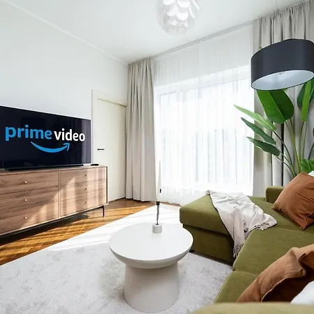 Top-floor 1br - Parking Garage - Breakfast Station Appartement *